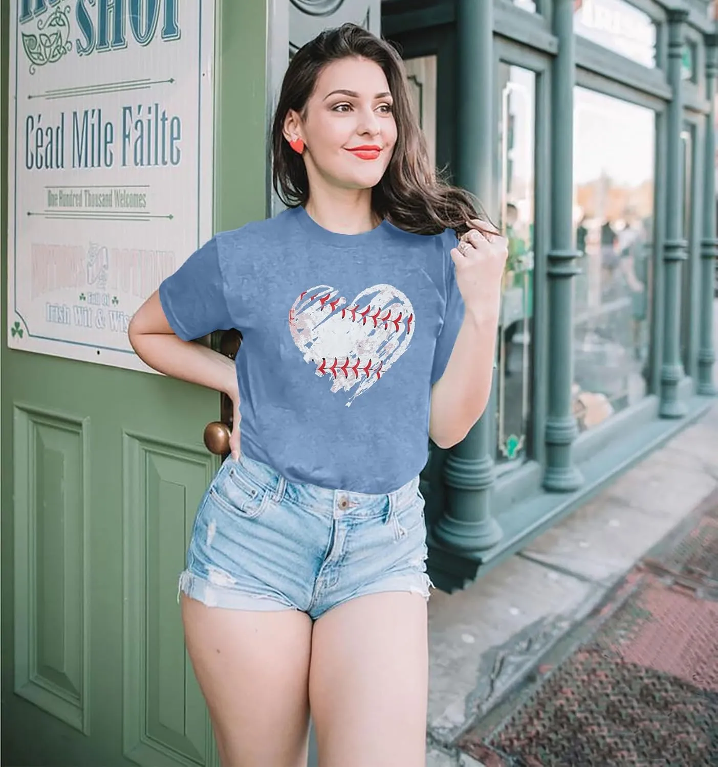 Baseball Shirts Women Baseball Mom Tshirt Baseball Heart Graphic Tee Game Day Gifts Funny Short Sleeve Tops