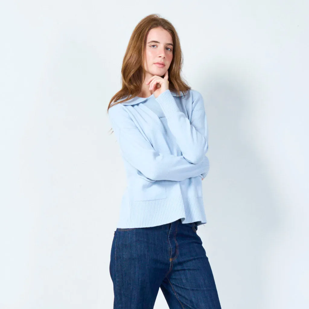 Casual pullover with ribbed hem and pockets wholesale