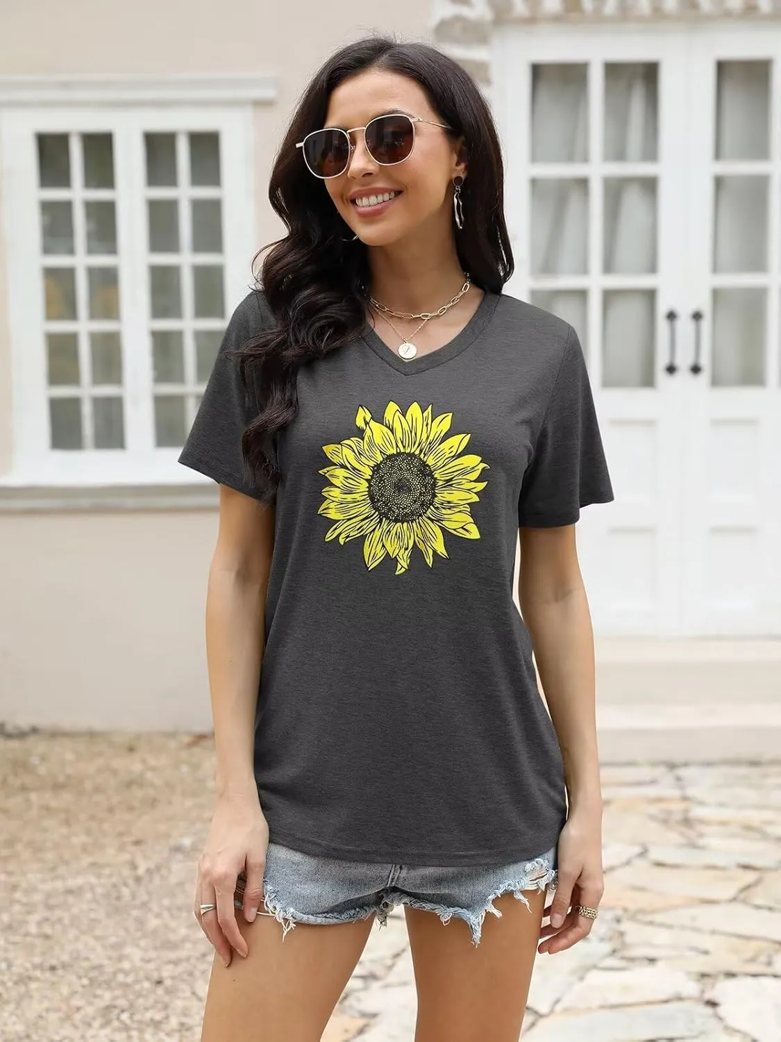 EADINVE Women's Short Sleeve V Neck Sunflower Graphic Printed Summer Tee Vintage T Shirt Cotton Tops Novelty Cool Shirt