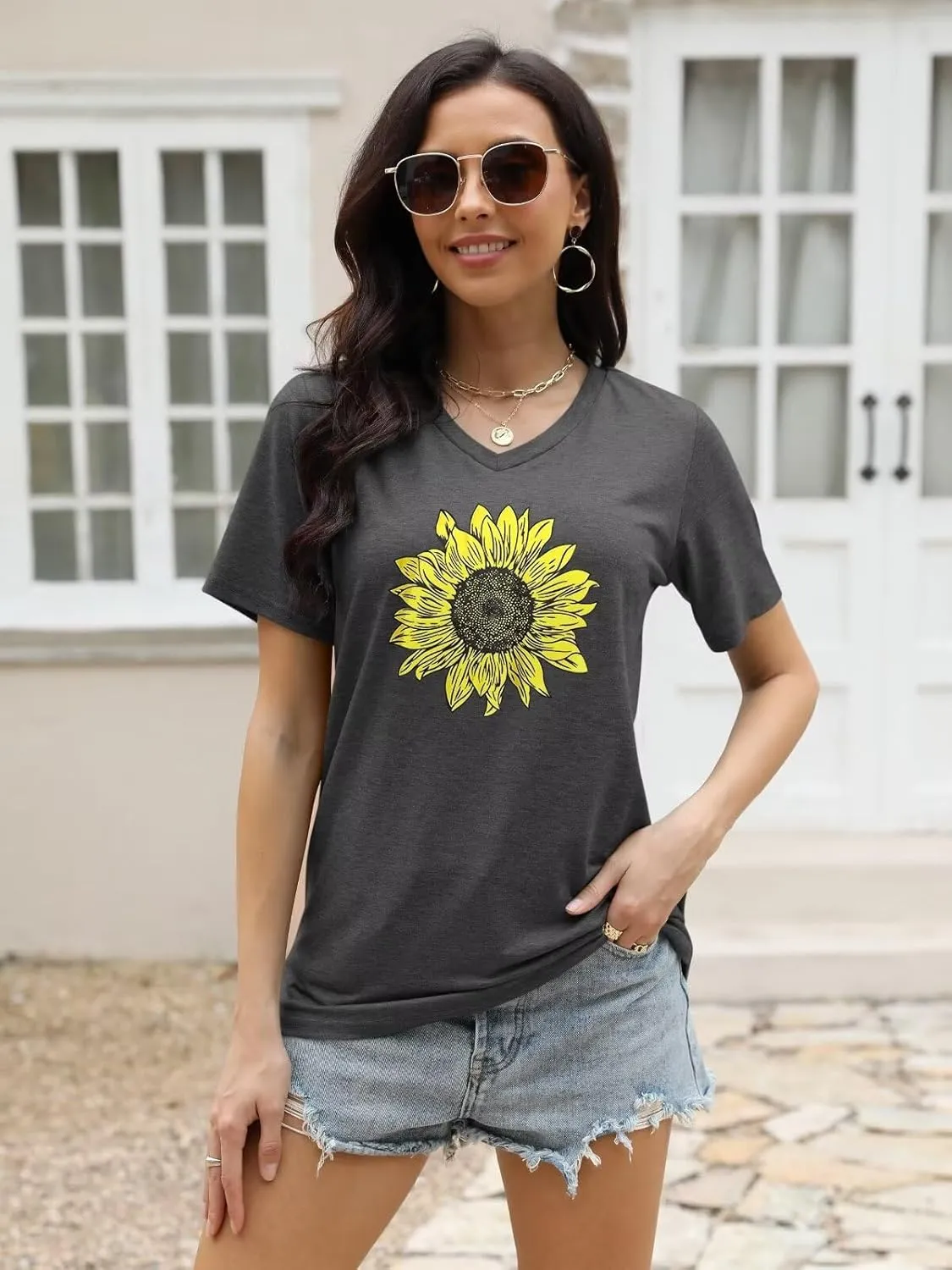 EADINVE Women's Short Sleeve V Neck Sunflower Graphic Printed Summer Tee Vintage T Shirt Cotton Tops Novelty Cool Shirt