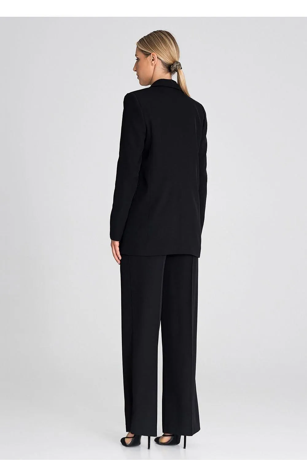 Elegant Double-Breasted Jacket: A Perfect Fusion of Style and Comfort