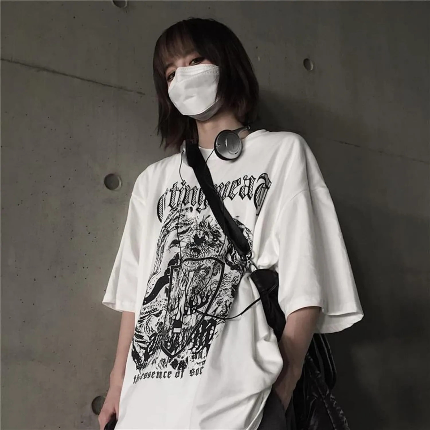 Men Women Y2K Goth Shirt Emo Alt Cross Graphic Tee Grunge Dark Academia T-Shirt Oversized Baggy Tops Clothes