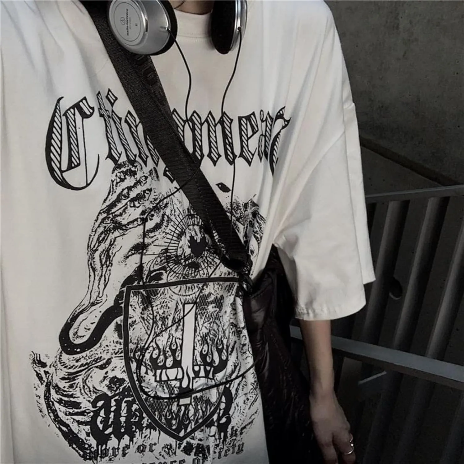Men Women Y2K Goth Shirt Emo Alt Cross Graphic Tee Grunge Dark Academia T-Shirt Oversized Baggy Tops Clothes