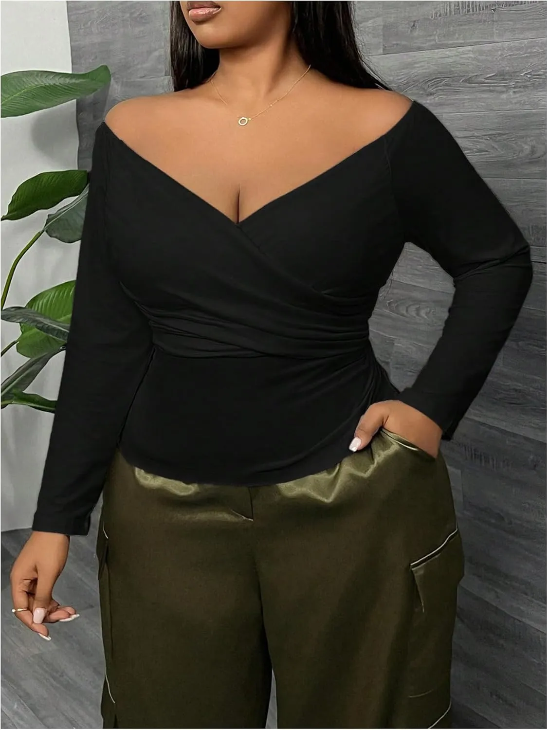 SOLY HUX Women's Plus Size Off Shoulder Tops Ruched Wrap Long Sleeve Shirt Casual Slim Fit Tee Shirts