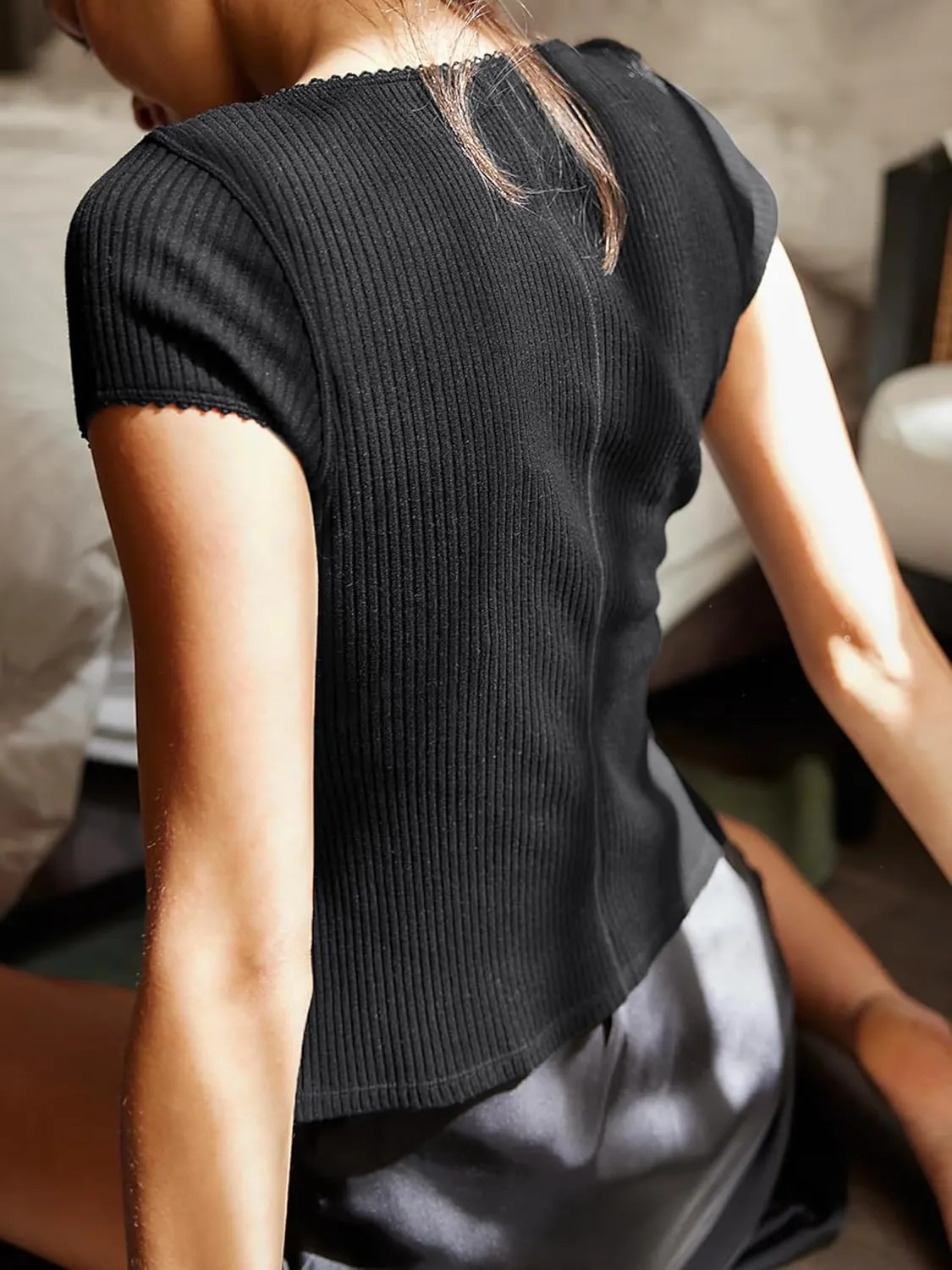 ZAFUL Women's Short Sleeve Shirt Crew Neck Button Down Cardigan T-Shirt Slim Fit Y2K Going Out Casual Fashion Tops